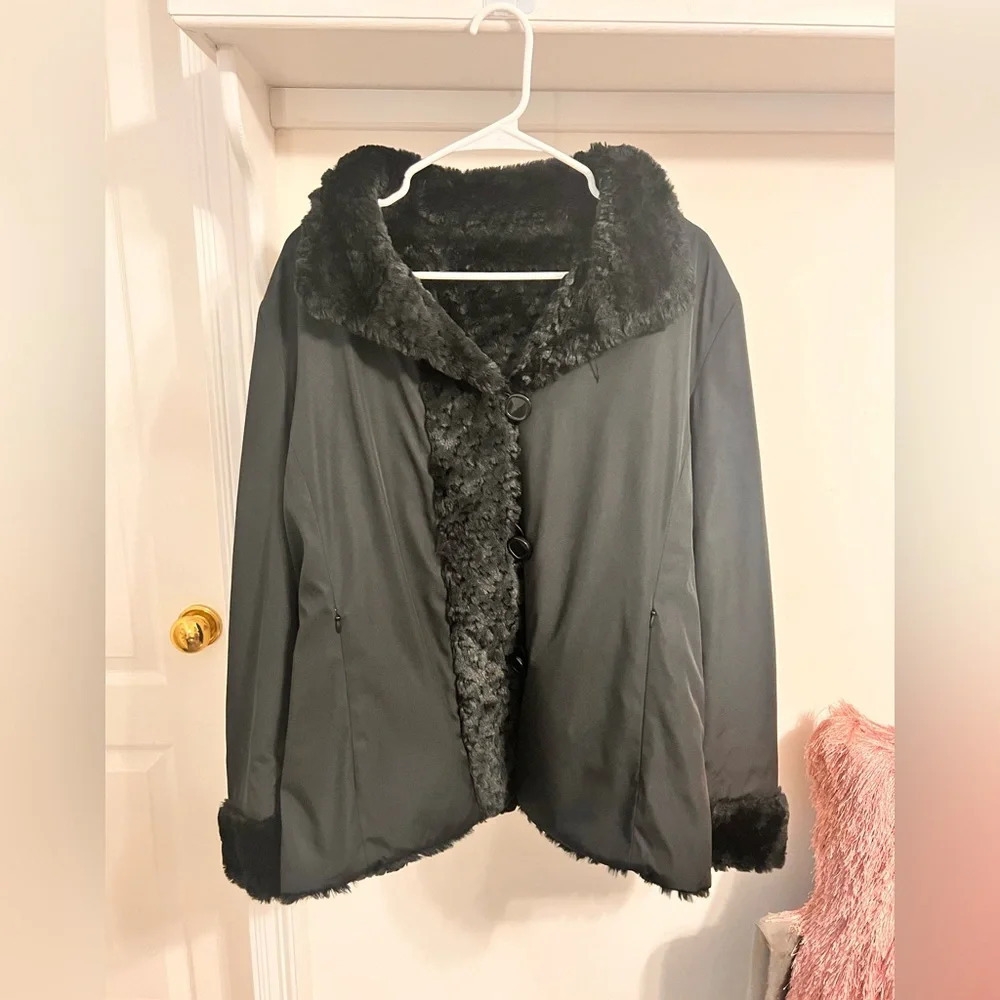 WILL NOT TAKE LESS Women’s Platinum Ute’s Reversible Jacket